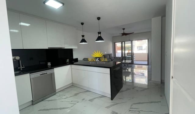 Apartamento de 2 habitaciones en Pueblo Latino, Pilar de la Horadada en alquiler vacacional con piscina - 1.000 € (Ref: 10145063)