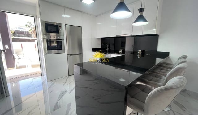 Apartamento de 2 habitaciones en Pueblo Latino, Pilar de la Horadada en alquiler vacacional con piscina - 1.000 € (Ref: 10145063)
