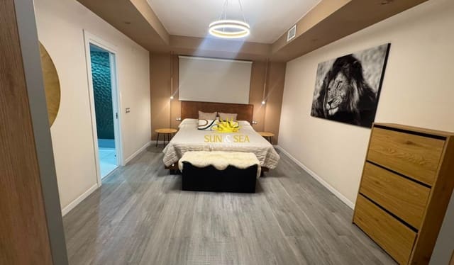 2 bedroom Apartment for rent in Playa Poniente, Benidorm with pool garage - € 1,600 (Ref: 10145195)