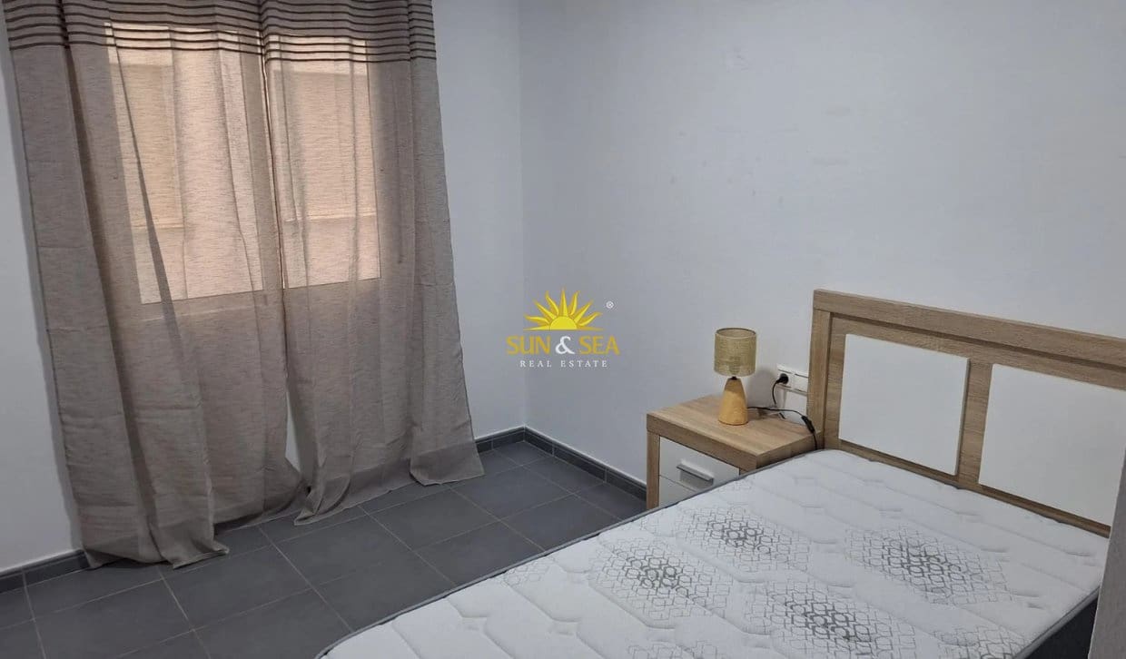1 camera da letto Appartamento da affittare in Torrevieja con garage - 930 € (Rif: 10145196)
