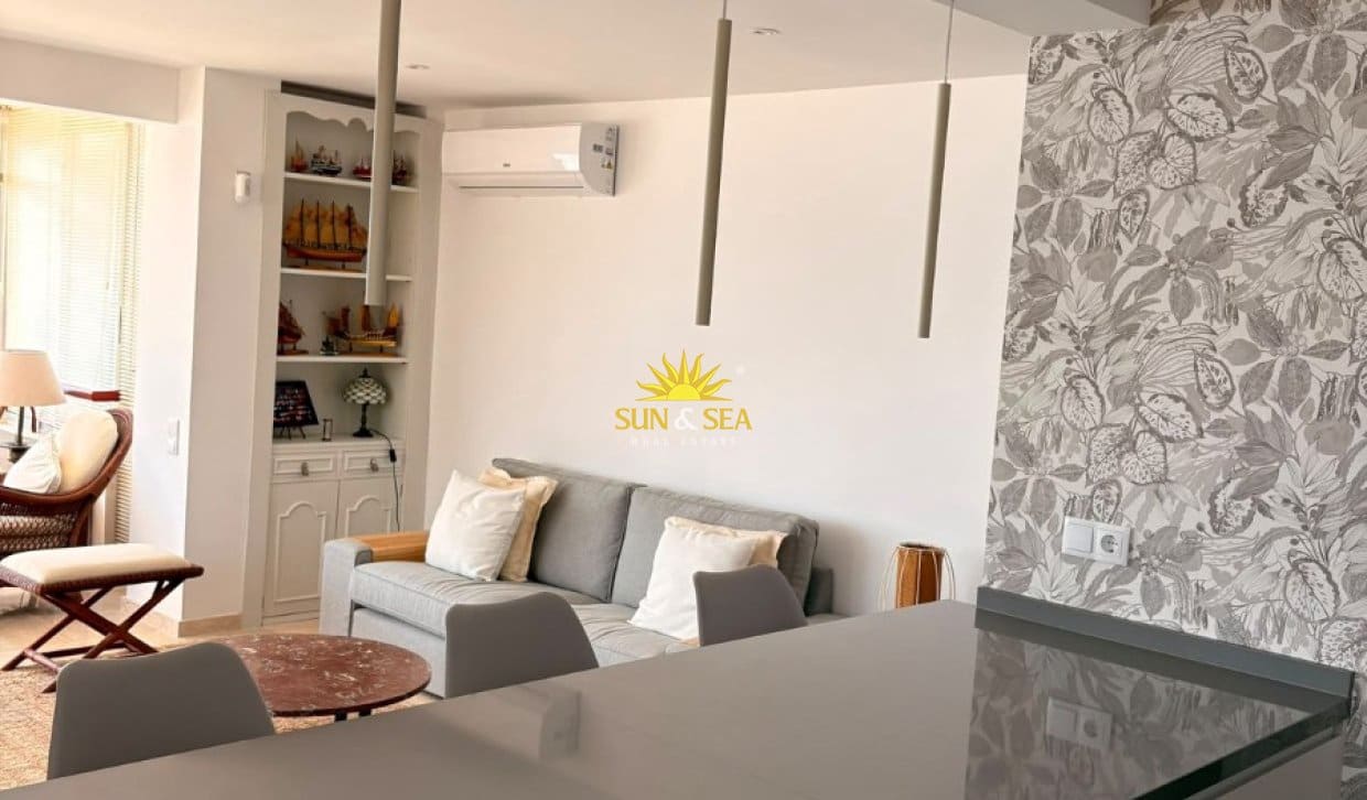 3 bedroom Apartment for holiday rental in Benidorm with pool garage - € 3,000 (Ref: 10145197)