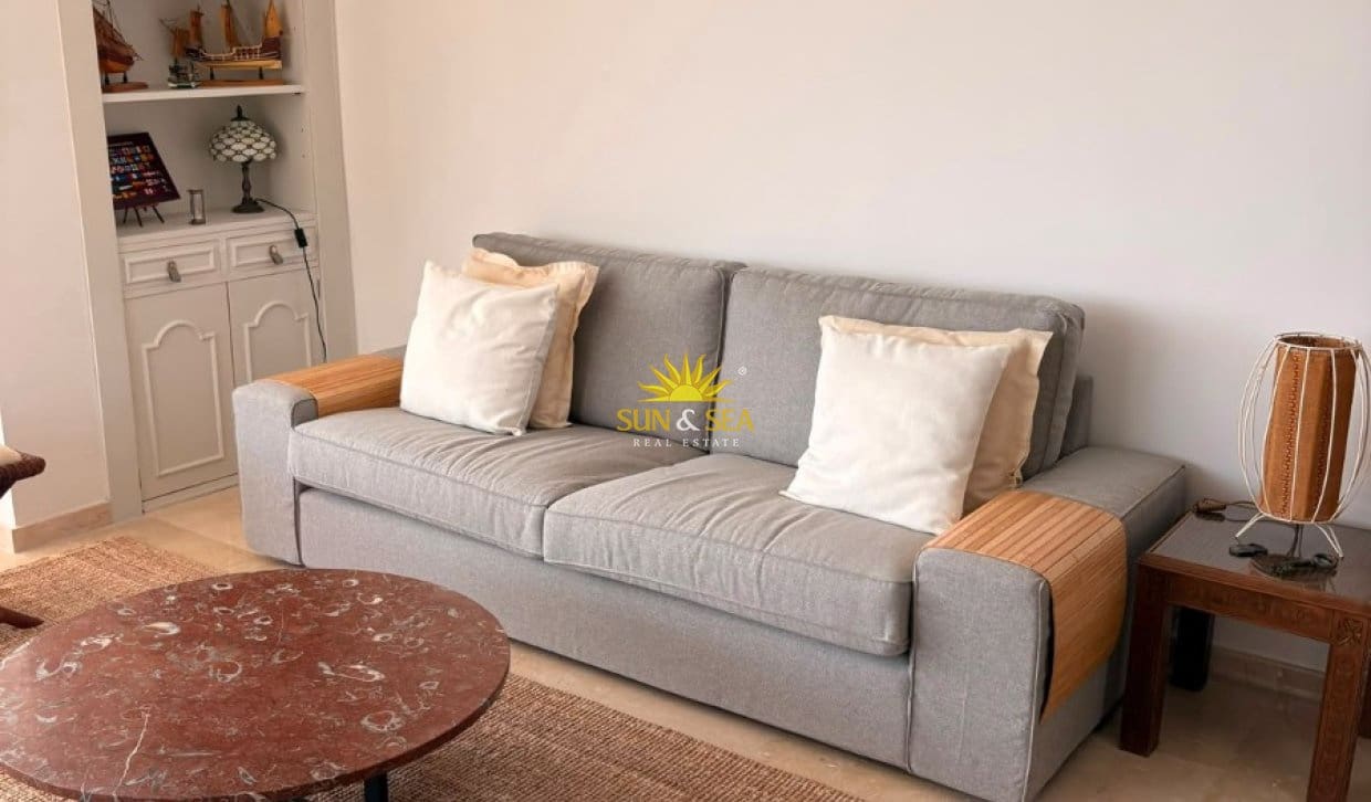 3 bedroom Apartment for holiday rental in Benidorm with pool garage - € 3,000 (Ref: 10145197)