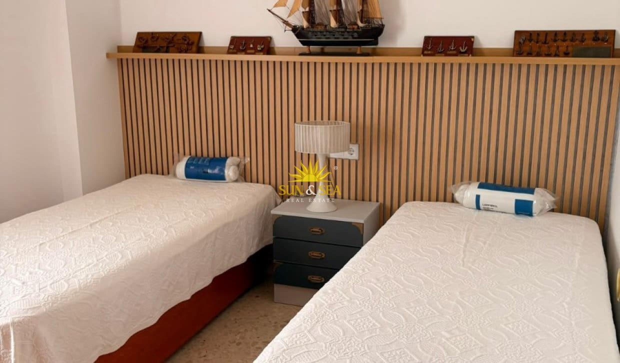 3 bedroom Apartment for holiday rental in Benidorm with pool garage - € 3,000 (Ref: 10145197)