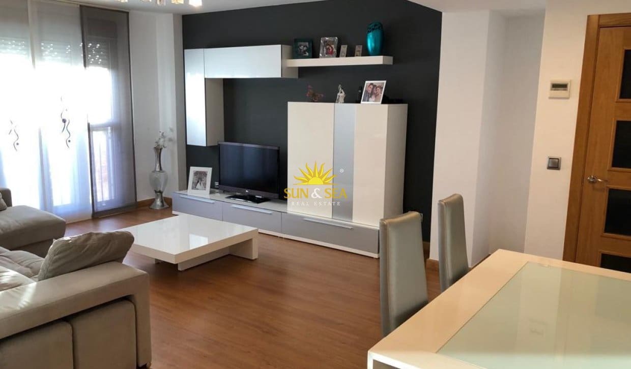 3 sypialnia Apartament do wynajęcia w Sangonera La Verde z basenem garażem - 750 € (Ref: 10145198)