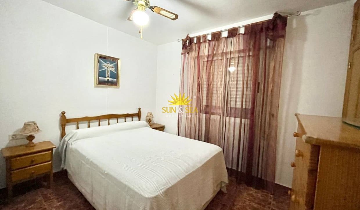2 sypialnia Apartament na sprzedaż w Torrevieja z basenem - 145 000 € (Ref: 10145341)