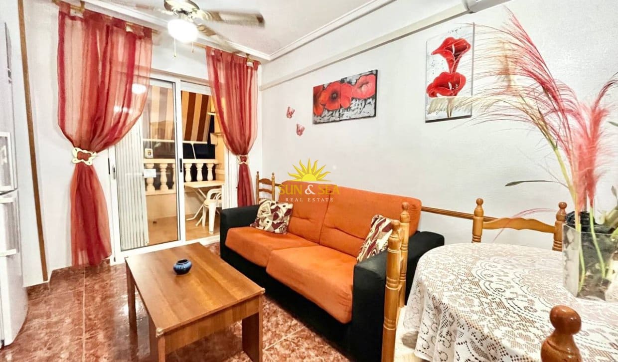 2 sypialnia Apartament na sprzedaż w Torrevieja z basenem - 145 000 € (Ref: 10145341)
