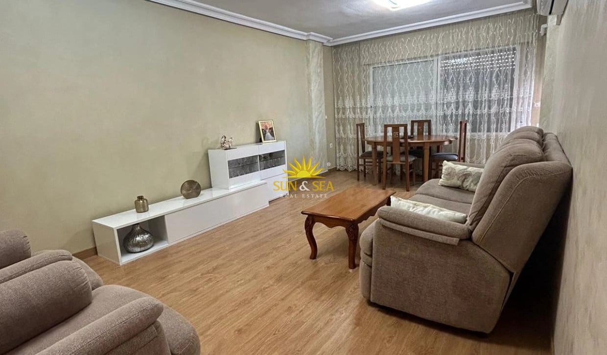 3 bedroom Apartment for rent in Cabezo de Torres with garage - € 900 (Ref: 10154113)