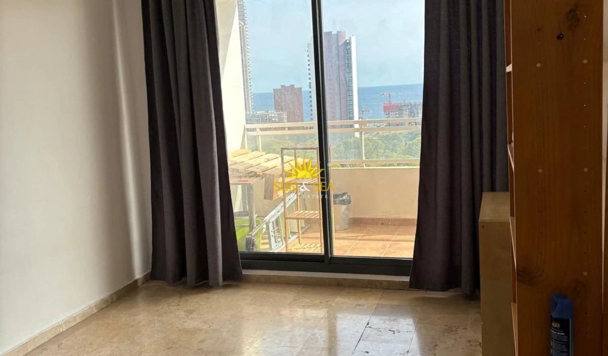 2 slaapkamer Appartement te huur in Benidorm met zwembad garage - € 1.400 (Ref: 10154238)