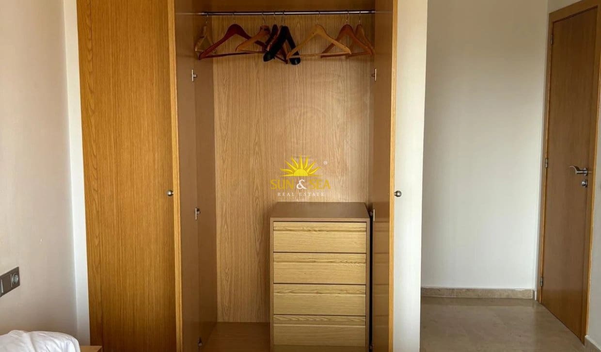 2 slaapkamer Appartement te huur in Benidorm met zwembad garage - € 1.400 (Ref: 10154238)