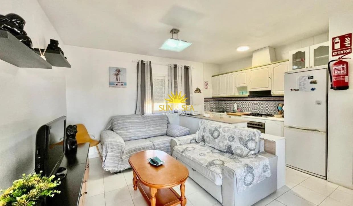 Apartamento de 1 habitación en Los Alcázares en alquiler con garaje - 650 € (Ref: 10154339)