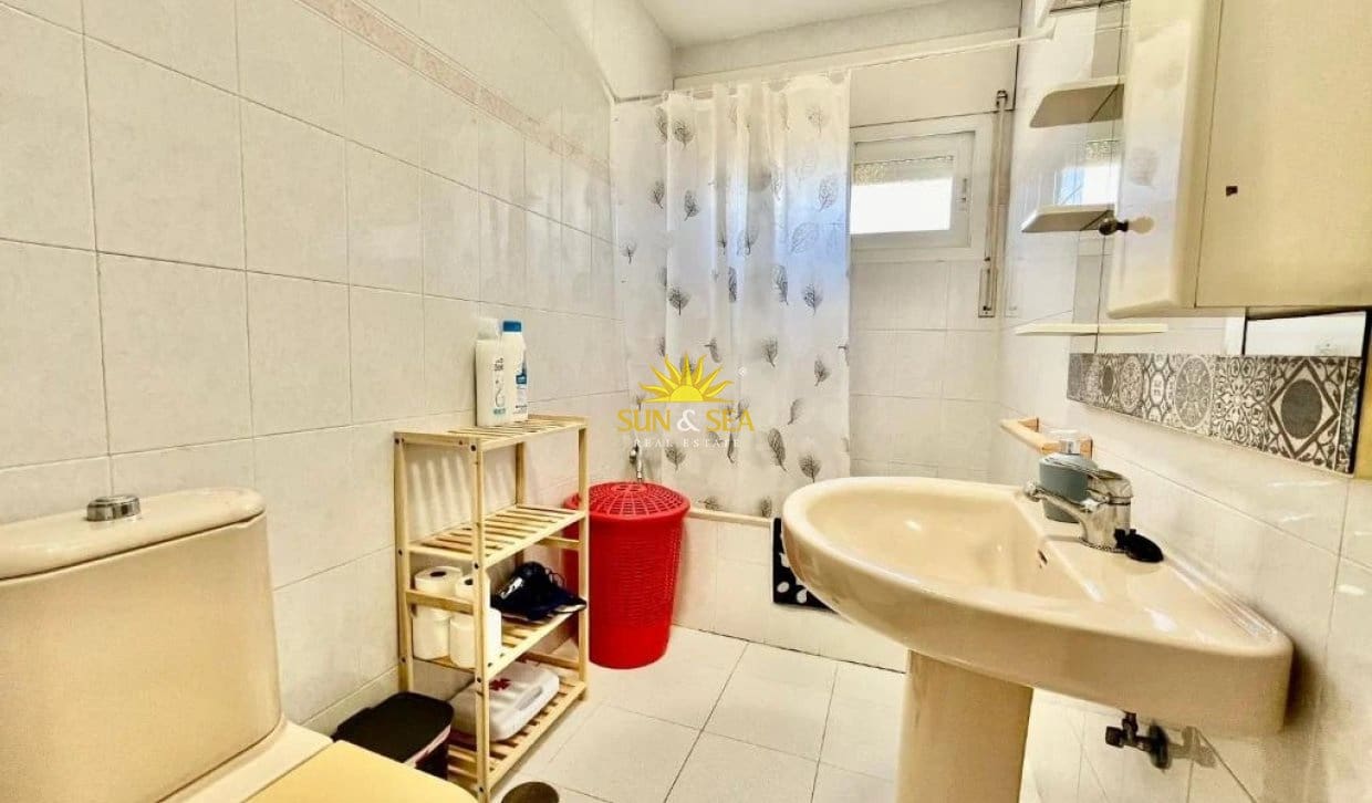 Apartamento de 1 habitación en Los Alcázares en alquiler con garaje - 650 € (Ref: 10154339)