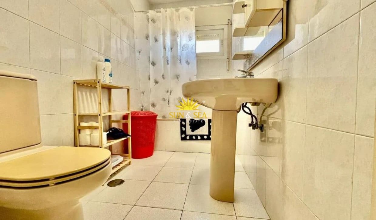 Apartamento de 1 habitación en Los Alcázares en alquiler con garaje - 650 € (Ref: 10154339)