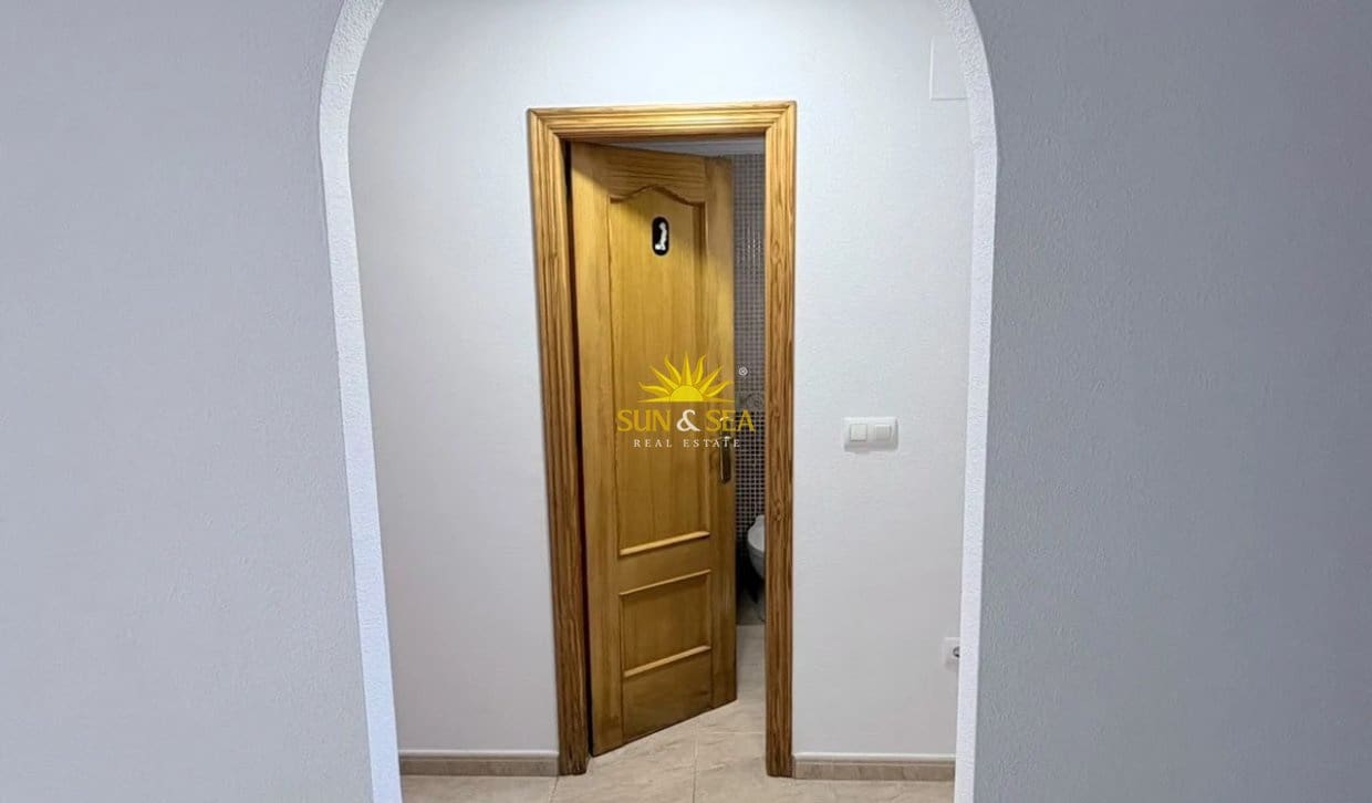 2 quarto Apartamento para arrendar em San Miguel de Salinas com piscina garagem - 800 € (Ref: 10155565)