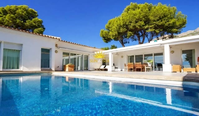 Maison de Ville de 4 chambres à louer à Altea avec piscine garage - 3 750 € (Ref: 10156180)