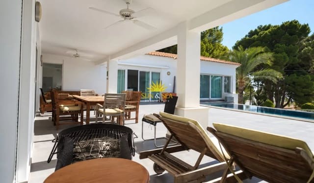 Maison de Ville de 4 chambres à louer à Altea avec piscine garage - 3 750 € (Ref: 10156180)