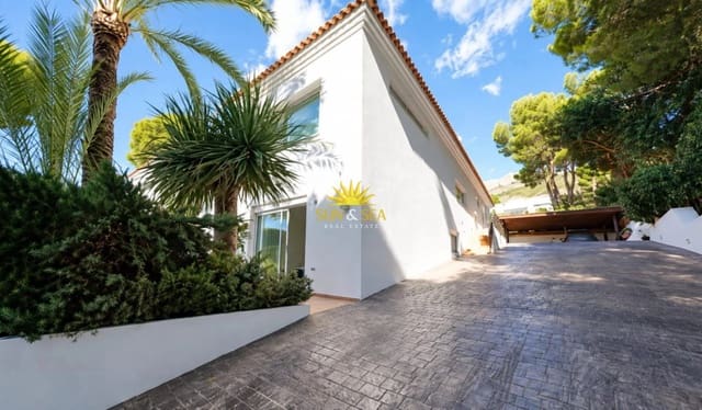 Maison de Ville de 4 chambres à louer à Altea avec piscine garage - 3 750 € (Ref: 10156180)