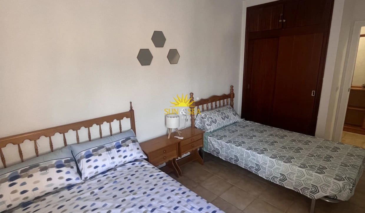 2 soveværelse Lejlighed til leje i San Javier - € 800 (Ref: 10158469)