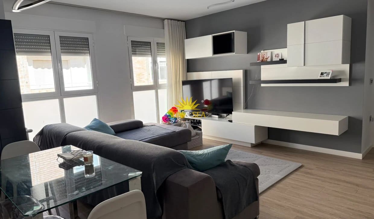 3 sovrum Lägenhet att hyra i Los Montesinos - 800 € (Ref: 10158573)