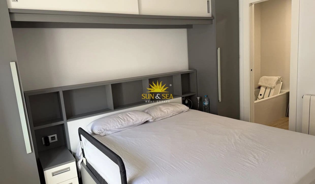 3 sovrum Lägenhet att hyra i Los Montesinos - 800 € (Ref: 10158573)