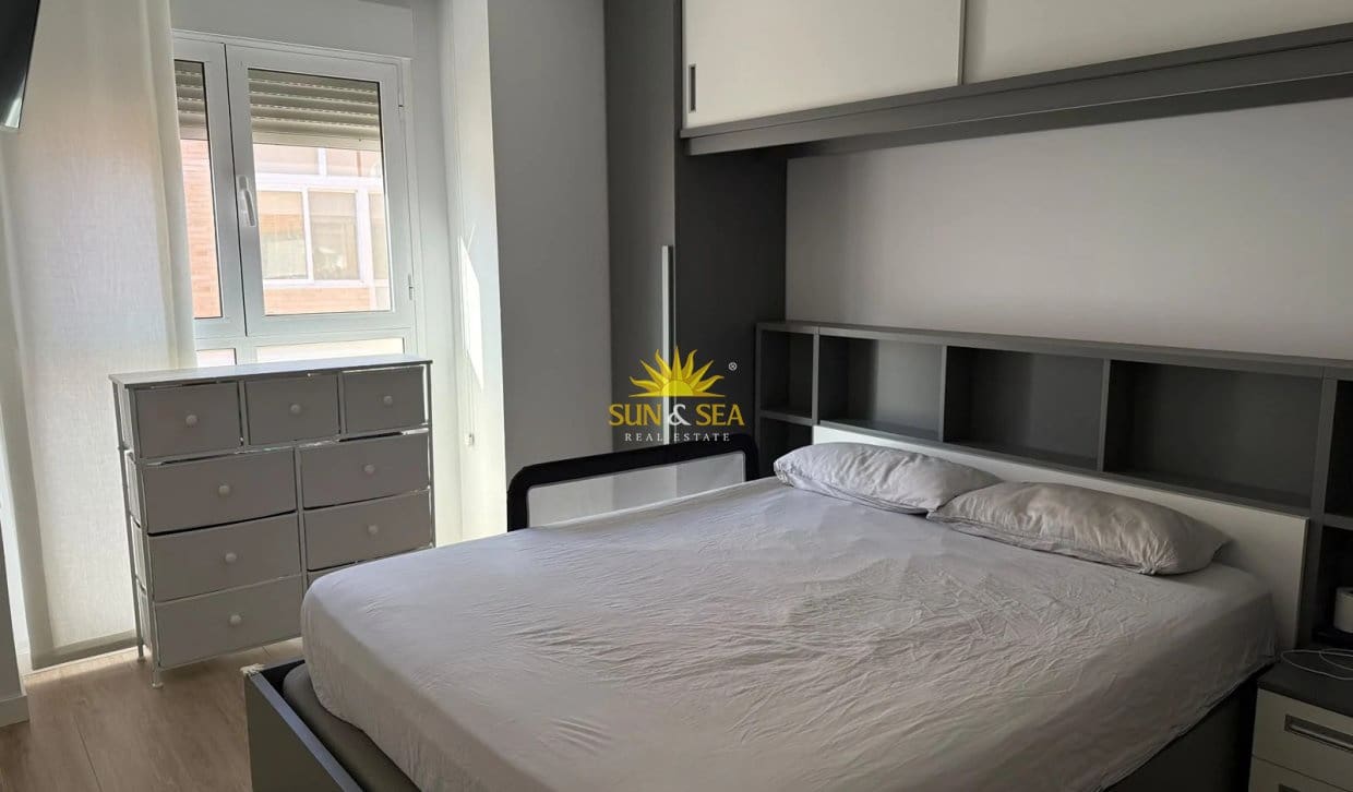 3 sovrum Lägenhet att hyra i Los Montesinos - 800 € (Ref: 10158573)