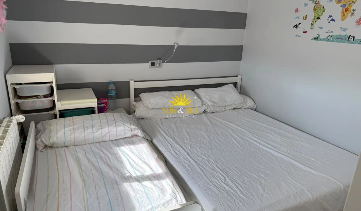 3 sovrum Lägenhet att hyra i Los Montesinos - 800 € (Ref: 10158573)