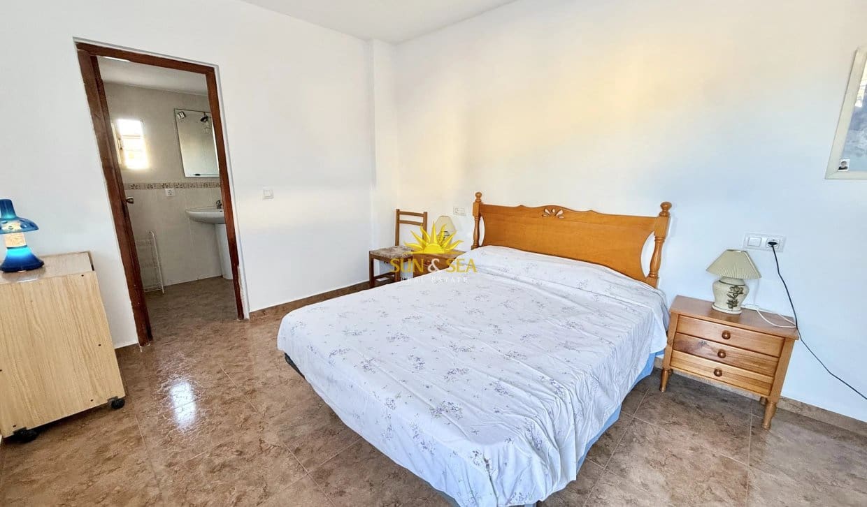 5 bedroom Villa for sale in San Pedro del Pinatar with garage - € 380,000 (Ref: 10158574)