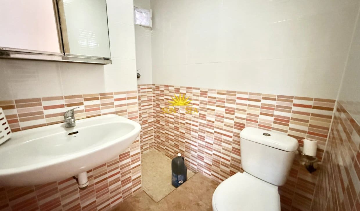 5 bedroom Villa for sale in San Pedro del Pinatar with garage - € 380,000 (Ref: 10158574)