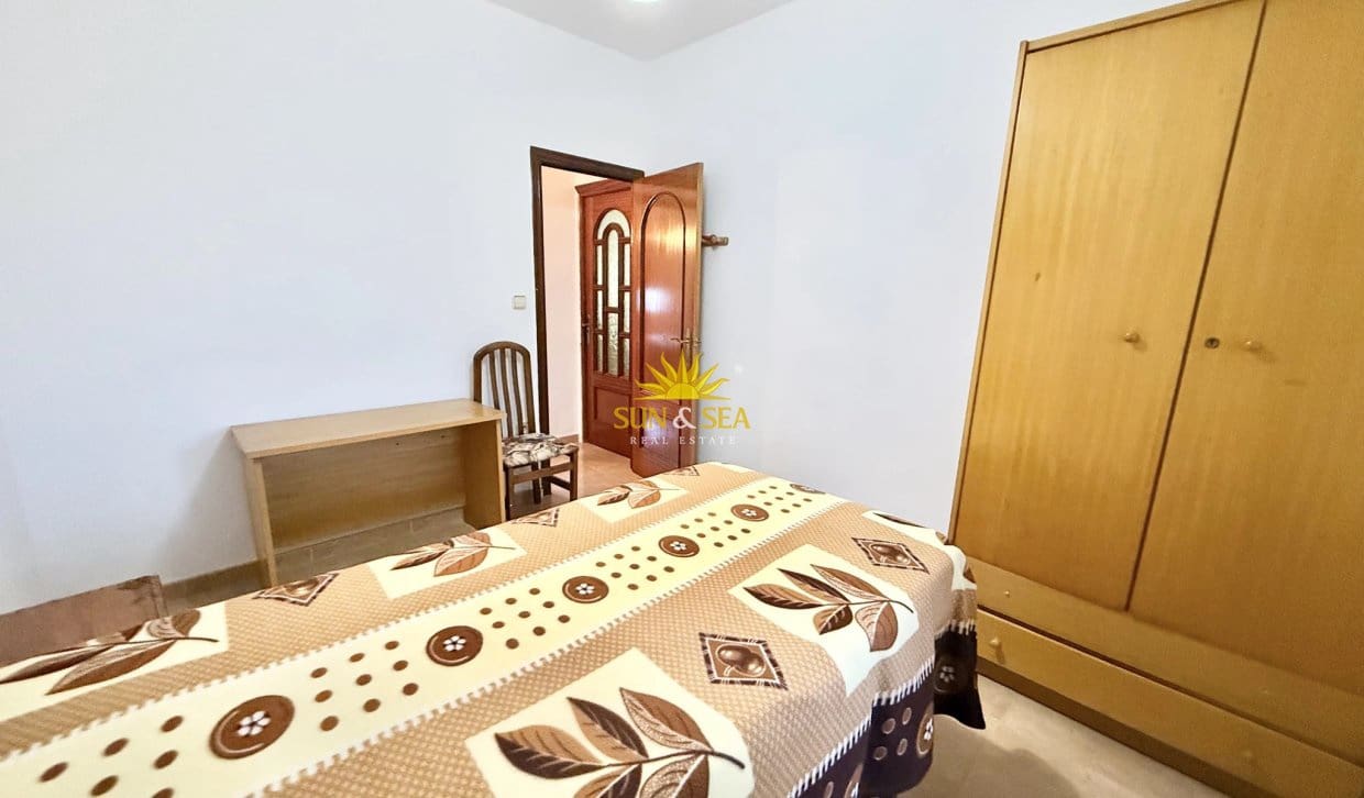 5 bedroom Villa for sale in San Pedro del Pinatar with garage - € 380,000 (Ref: 10158574)