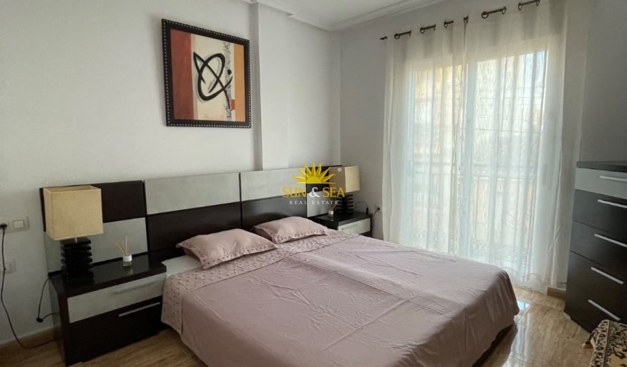Casa de 4 habitaciones en San Pedro del Pinatar en alquiler - 1.000 € (Ref: 10159980)