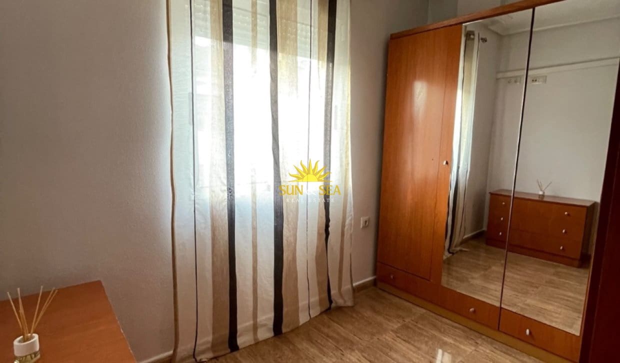 Casa de 4 habitaciones en San Pedro del Pinatar en alquiler - 1.000 € (Ref: 10159980)