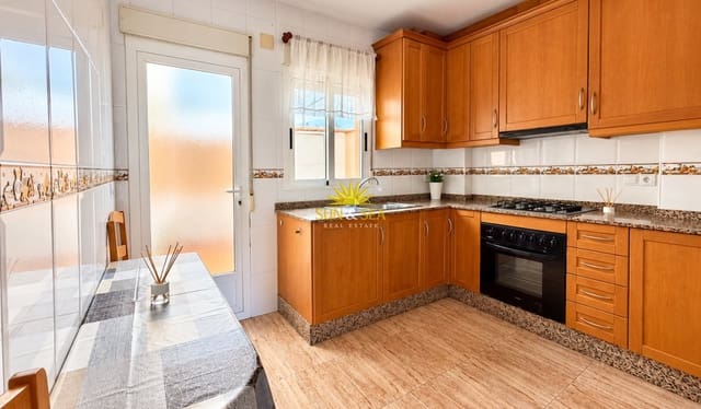 4 Zimmer Haus zu vermieten in Los Cuarteros, San Pedro del Pinatar - 1.000 € (Ref: 10159980)