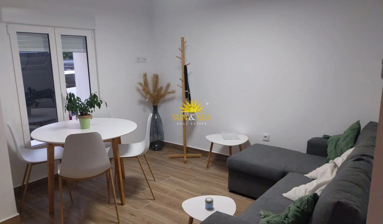 2 bedroom Apartment for rent in Guardamar del Segura - € 900 (Ref: 10163372)