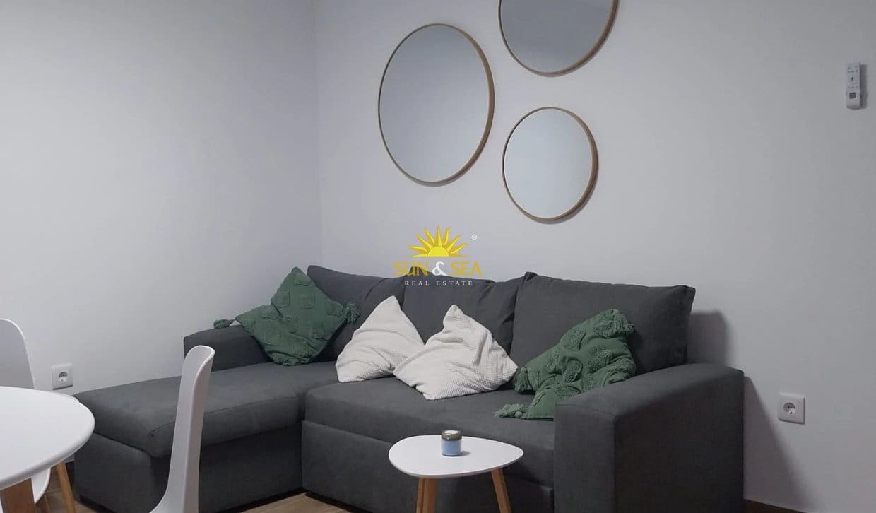 2 bedroom Apartment for rent in Guardamar del Segura - € 900 (Ref: 10163372)