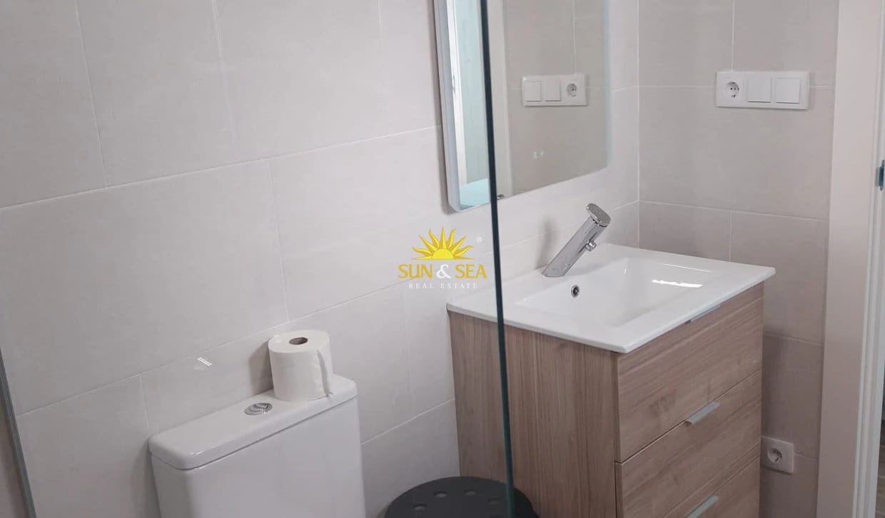 2 bedroom Apartment for rent in Guardamar del Segura - € 900 (Ref: 10163372)