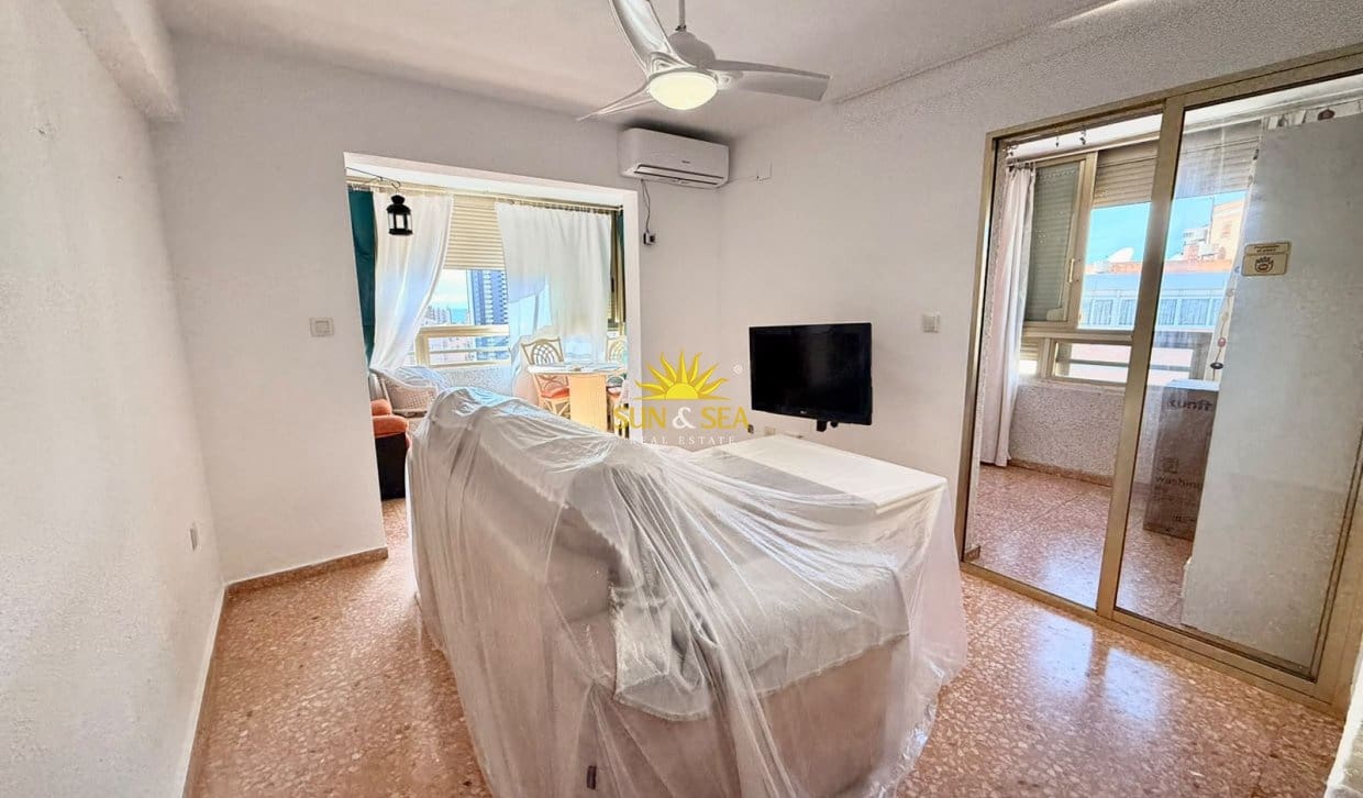 2 makuuhuone Huoneisto vuokrattavana paikassa Benidorm mukana uima-altaan 
autotalli - 1 250 € (Ref: 10163634)