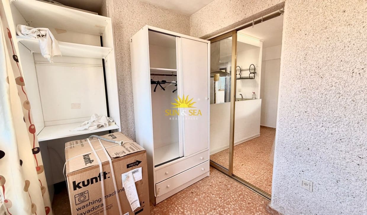 2 makuuhuone Huoneisto vuokrattavana paikassa Benidorm mukana uima-altaan 
autotalli - 1 250 € (Ref: 10163634)
