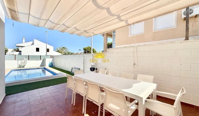 Chalet de 4 habitaciones en La Zenia, Orihuela en alquiler con piscina - 2.900 € (Ref: 10165456)