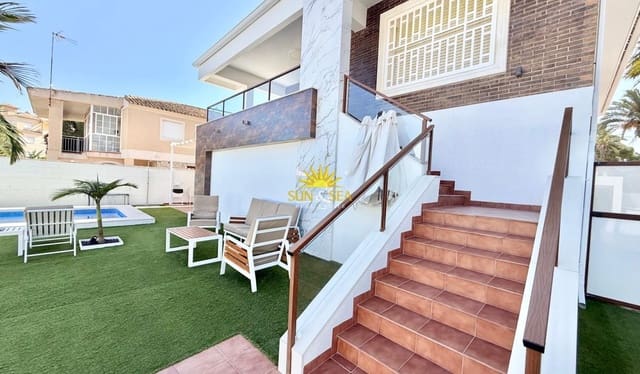 Chalet de 4 habitaciones en La Zenia, Orihuela en alquiler con piscina - 2.900 € (Ref: 10165456)
