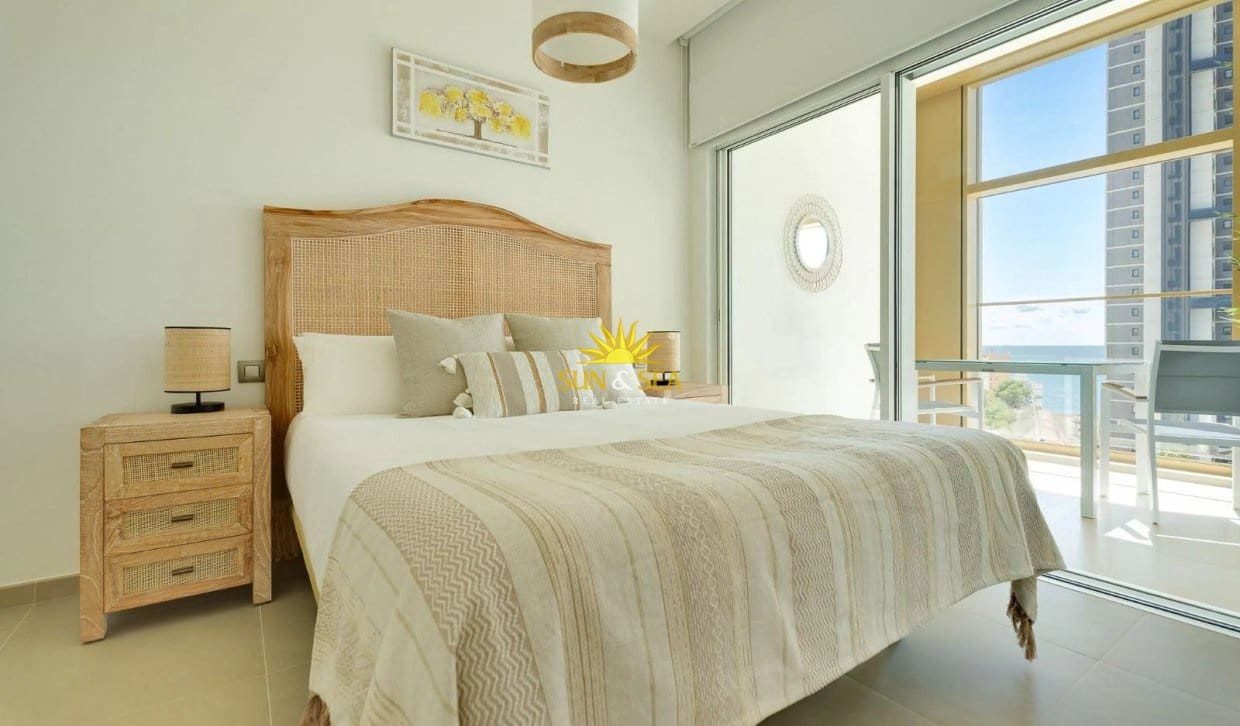 1 soverom Leilighet til leie i Benidorm med svømmebasseng garasje - € 1 600 (Ref: 10165574)