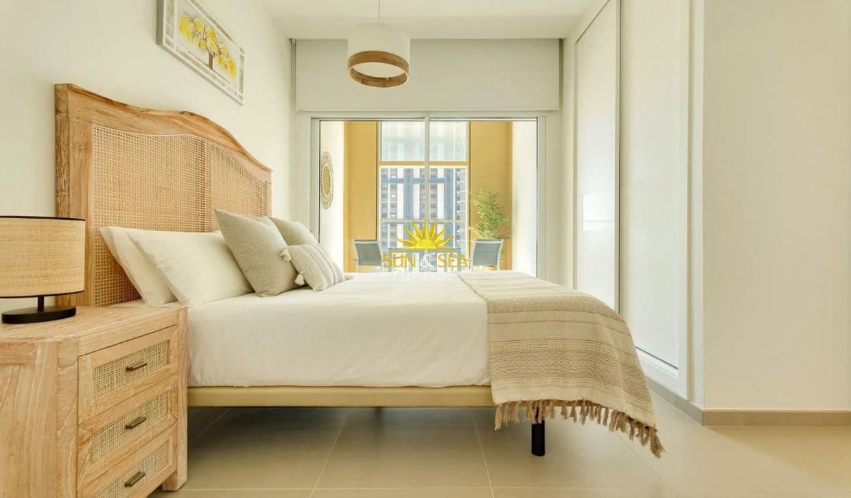 1 soverom Leilighet til leie i Benidorm med svømmebasseng garasje - € 1 600 (Ref: 10165574)