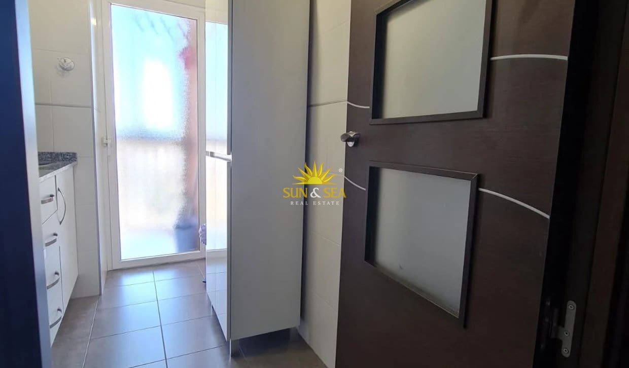1 makuuhuone Huoneisto vuokrattavana paikassa Alicante kaupunki mukana 
autotalli - 960 € (Ref: 10165575)