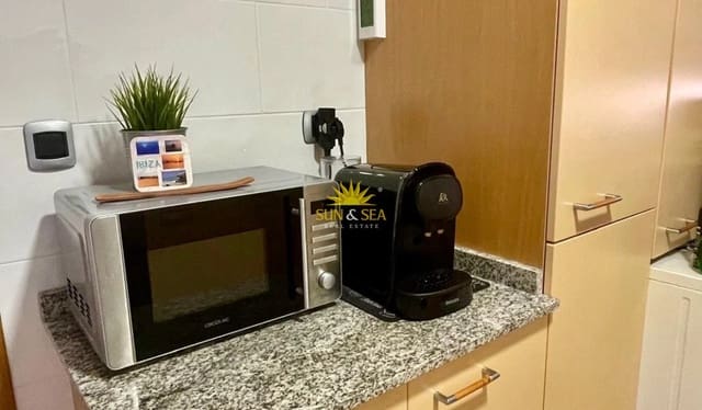 2 quarto Apartamento para arrendar em La Manga del Mar Menor com piscina garagem - 1 000 € (Ref: 10165576)
