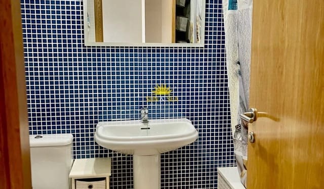 2 quarto Apartamento para arrendar em La Manga del Mar Menor com piscina garagem - 1 000 € (Ref: 10165576)