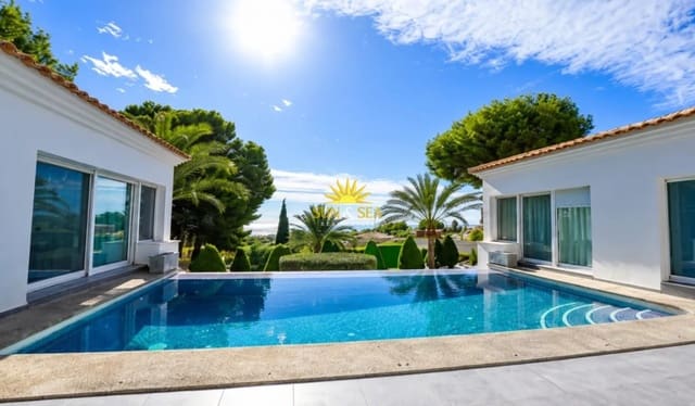 4 soveværelse Villa til salg i Altea med swimmingpool garage - € 1.450.000 (Ref: 10166953)