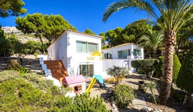 4 soveværelse Villa til salg i Altea med swimmingpool garage - € 1.450.000 (Ref: 10166953)