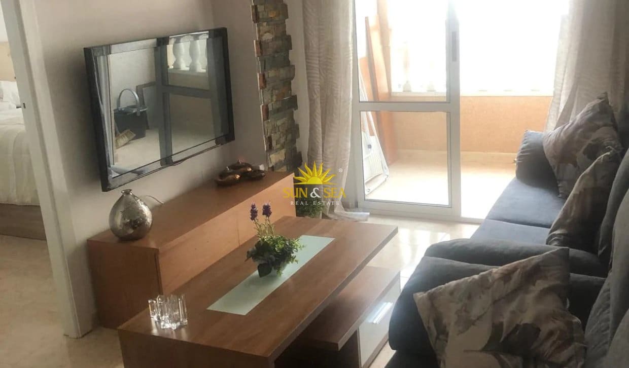 2 sypialnia Apartament do wynajęcia w Torrevieja z basenem - 850 € (Ref: 10167113)