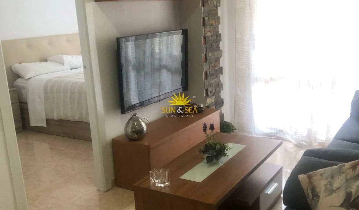 2 sypialnia Apartament do wynajęcia w Torrevieja z basenem - 850 € (Ref: 10167113)