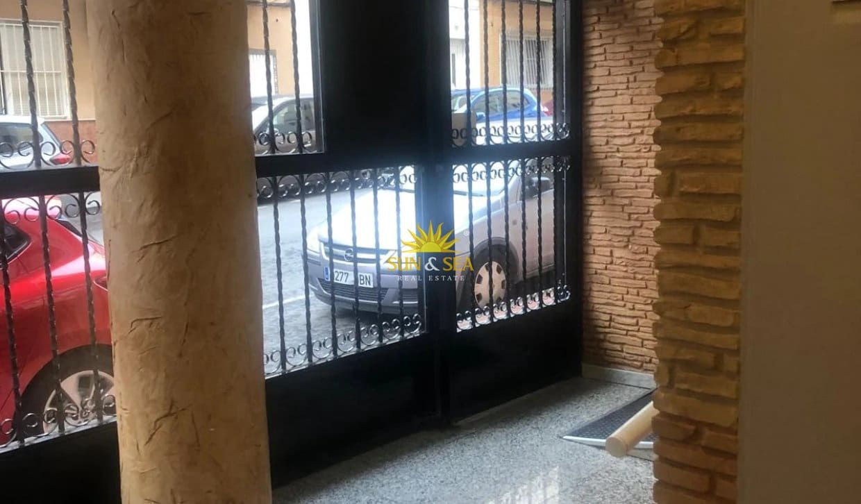 2 sypialnia Apartament do wynajęcia w Torrevieja z basenem - 850 € (Ref: 10167113)