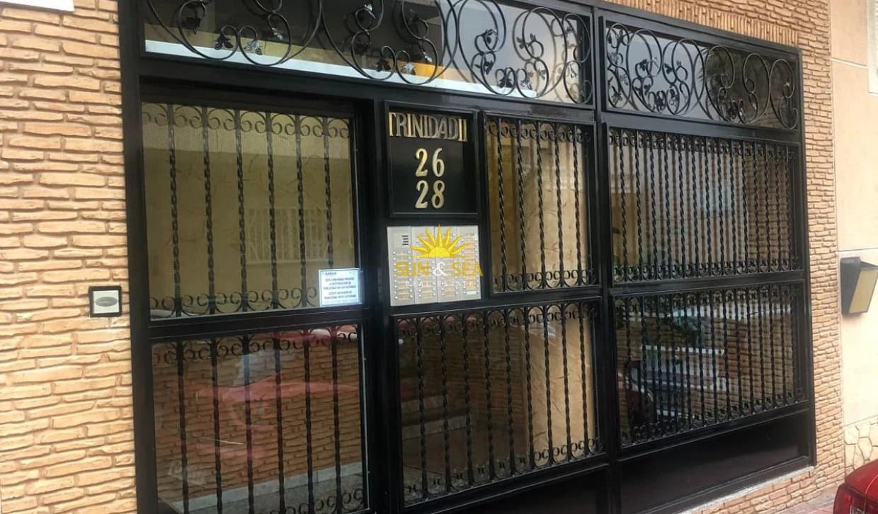 2 sypialnia Apartament do wynajęcia w Torrevieja z basenem - 850 € (Ref: 10167113)