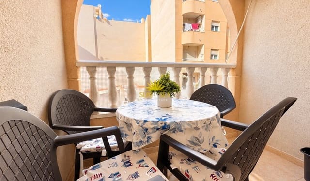2 soveværelse Lejlighed til leje i El Molino, Torrevieja med swimmingpool - € 850 (Ref: 10167113)